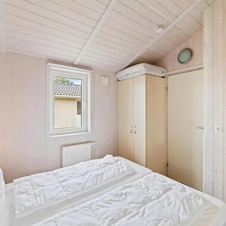 Holiday home Friedrichskoog-deichblick 20 *
